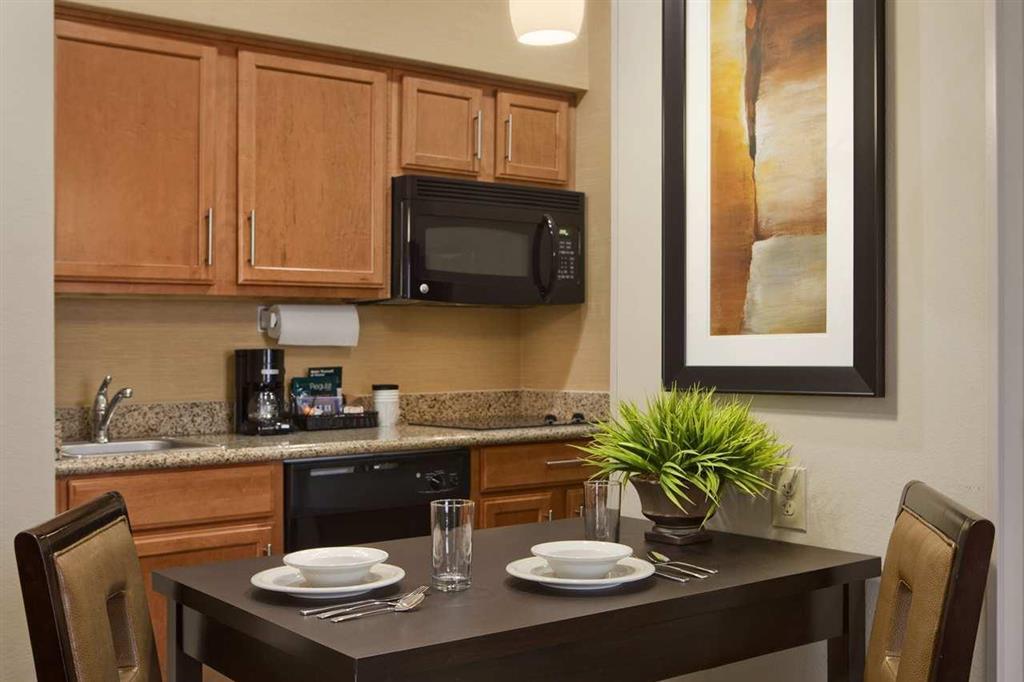 Homewood Suites By Hilton Cedar Rapids-North Rom bilde