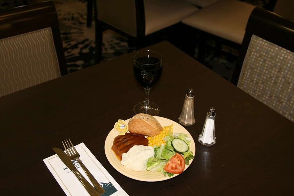 Homewood Suites By Hilton Cedar Rapids-North Restaurant bilde